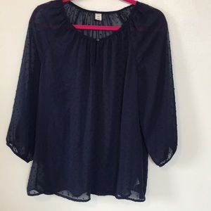 Women’s blouse size large